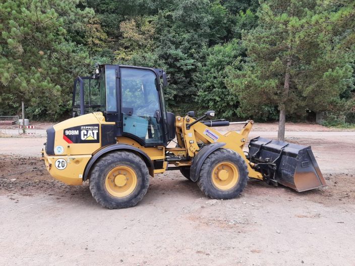 Radlader Caterpillar 908 M